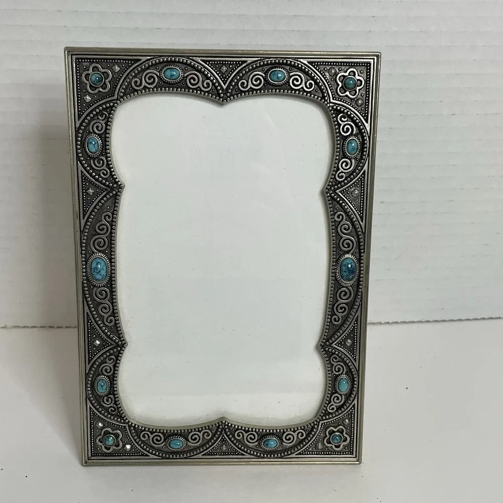 Picture Frame Heirloom by Decorel 4x6 Frame Silvertone w/Turquoise Like Beads
